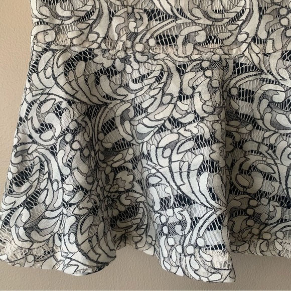 NWT 7th Avenue Lace Striped Peplum Blouse Size M - Picture 9 of 11